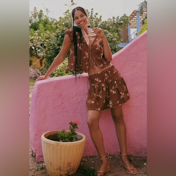 NWT! By Anthropologie Basque-Waist Linen Mini Skirt & Matching Top 🟢 - Picture 5 of 9